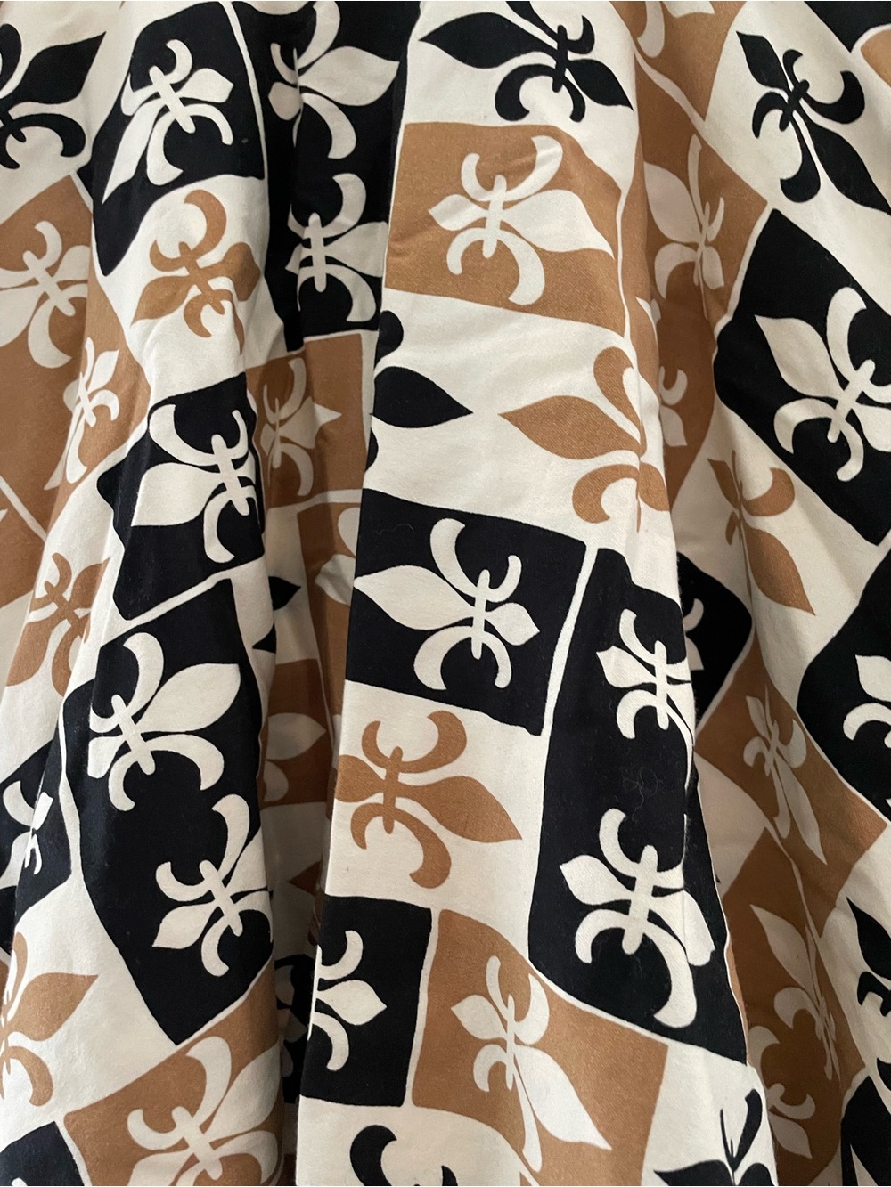 Trashy Diva Who Dat Fleur de Lis skirt - Picture 2 of 7